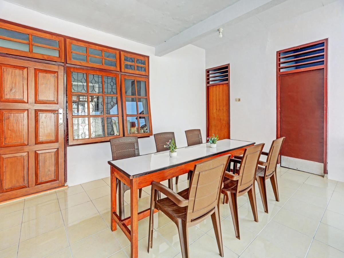 Oyo 90344 Wijayanti Hotel Banyuwangi  Exterior foto