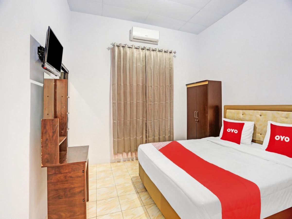 Oyo 90344 Wijayanti Hotel Banyuwangi  Exterior foto