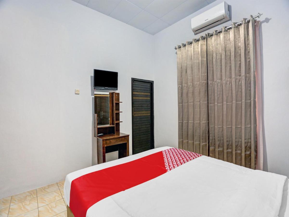 Oyo 90344 Wijayanti Hotel Banyuwangi  Exterior foto